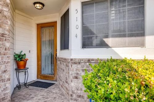 5104 Coppermead Ln, Austin TX  78754-5042 exterior