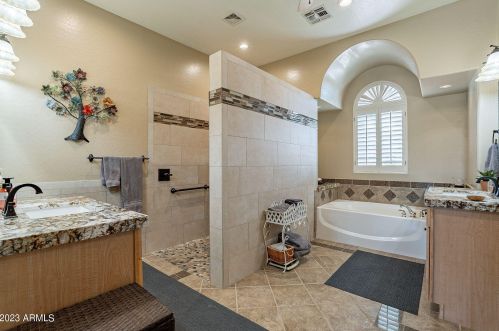 2146 Buena Vis Dr, Chandler AZ 85249-4608 exterior