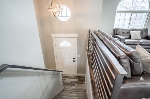 731 Sandy Dunes Cir, Sandy, UT 84094-5365