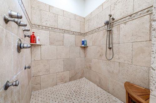 2771 Point Overlook, Gainesville GA 30501-1253 exterior