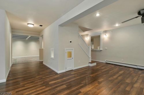 75 Hidden Glen Dr, Sparta NJ  07871-3843 exterior