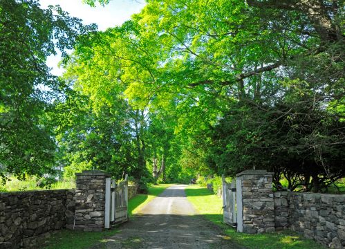 23 Cliffdale Rd, Greenwich, CT 06831-2901