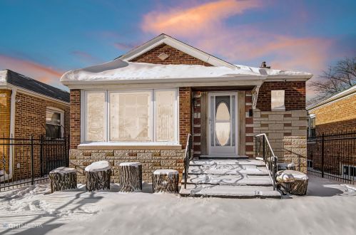 8512 Wabash Ave, Chicago, IL 60619-5618