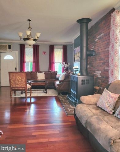 531 Benner St, Philadelphia PA 19149-3214 exterior