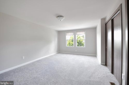 5725 17 St, Philadelphia PA 19132-3927 exterior