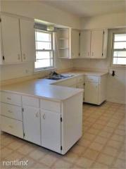 2665 11th St, Kalamazoo MI  49009-2124 exterior