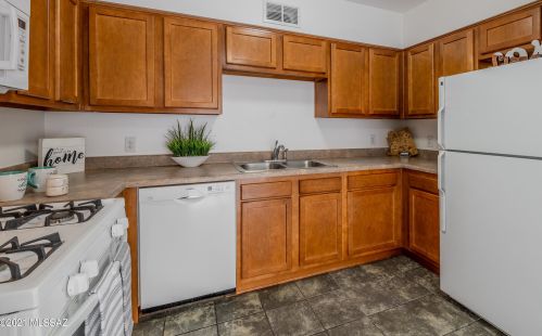 1555 Paseo Ln Tinaja, Green Valley AZ 85614-3986 exterior