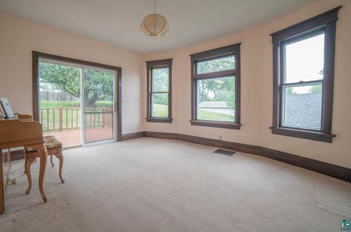 227 Faribault St, Duluth MN 55803-1853 exterior