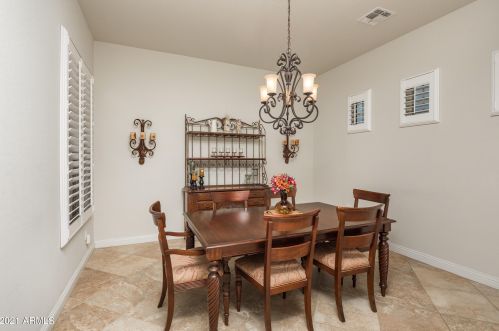 3753 Ember Glow Way, Phoenix AZ 85050-4928 exterior