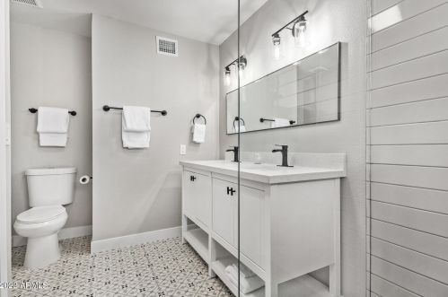 19605 36 Pl, Phoenix AZ 85050-8387 exterior