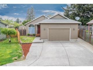 14231 Center St, Portland, OR 97236-2741