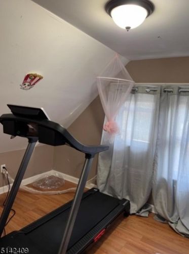 65 Berkshire Pl, Irvington NJ  07111-4049 exterior