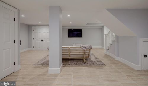 8701 Belmart Rd, Rockville MD  20854-1610 exterior