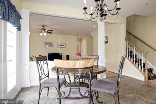 204 Deep Trail Ln, Rockville MD  20850-7753 exterior