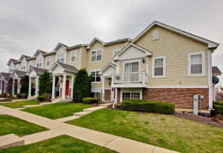 54 Big Horn Dr, Volo, IL 60030-1098