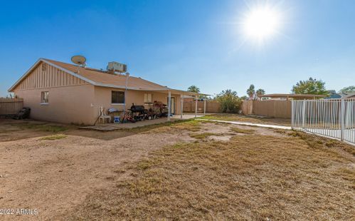 5222 41st Dr, Phoenix AZ  85019-2411 exterior