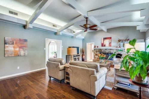 10727 Cox Ln, Dallas TX 75229-5211 exterior