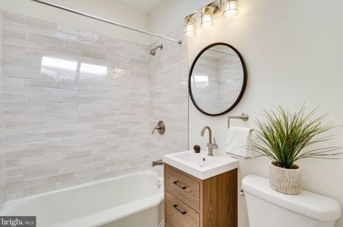 1839 A St, Washington DC 20003-1521 exterior