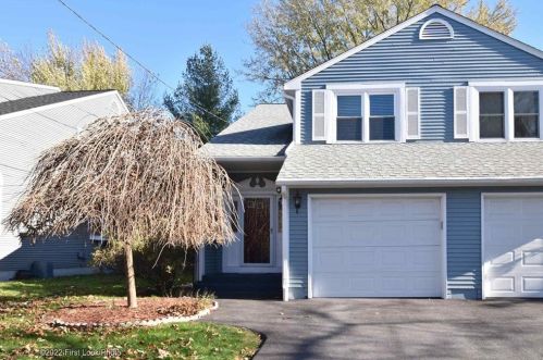 117 Wyndham Ave, Providence, RI 02908-3511