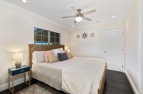 833 Willow Dr, Brea CA 92821-5052 exterior