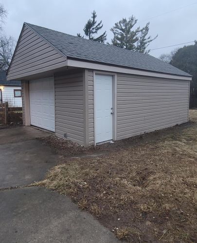 5325 55th St, Milwaukee WI  53218-3209 exterior