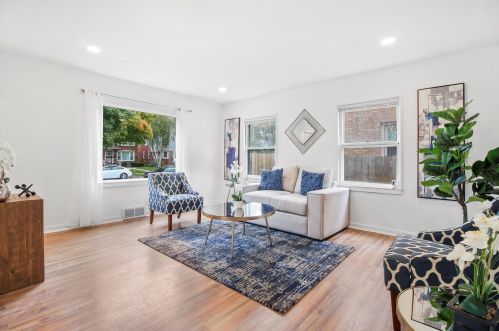 4327 64th St, Milwaukee, WI 53216-1152