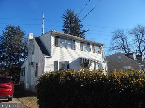 42 Getz Ave, Trenton, NJ 08619-1812