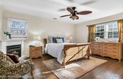 21 Tyson Dr, Red Bank NJ exterior