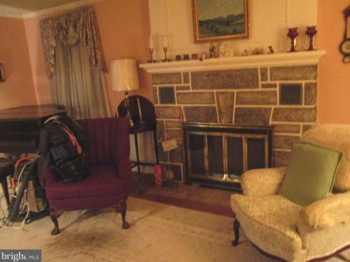 354 Mt Alverno Rd, Media PA 19063-5359 exterior