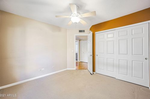 10843 11th St, Phoenix AZ 85020-5836 exterior