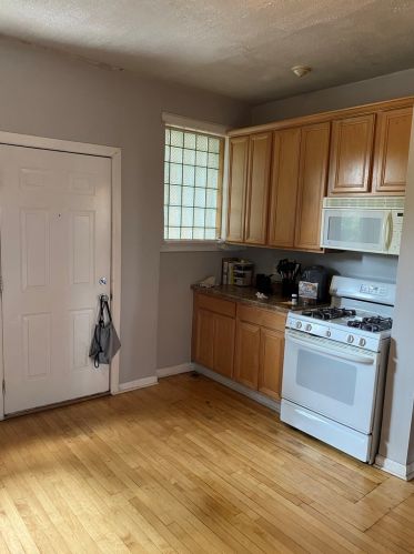 2155 Spaulding Ave, Chicago IL  60647-4898 exterior