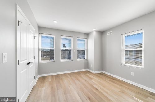 3734 Dungan St, Philadelphia PA  19124-5524 exterior