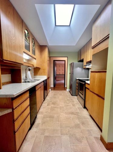 1228 Paloma Dr, Saint Louis MO 63131-1015 exterior