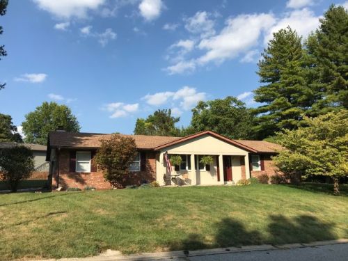 2002 Lemontree Ln, Collinsville, IL 62234-5220