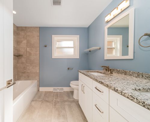 5600 Rutherford Ave, Chicago IL 60638-3247 exterior