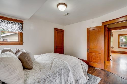 1299 Blair Ave, Saint Paul MN 55104-2008 exterior