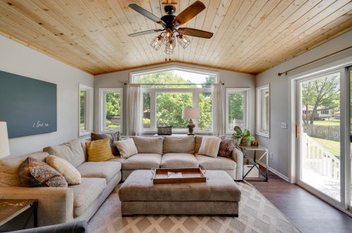 1480 3 Oaks Ave, Maple Plain MN 55359-9528 exterior