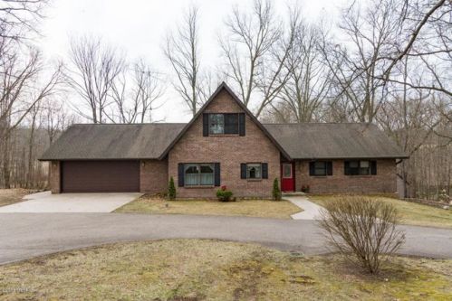 26651 6th Ave, Gobles, MI 49055-9135