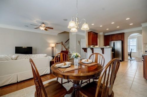 2067 Cobblestone Cir, Atlanta GA 30319-4911 exterior