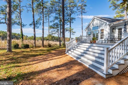 7332 Pea Nck Rd, Saint Michaels MD 21663-2714 exterior