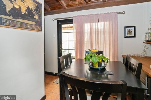 1131 3 St, Philadelphia PA 19147-5302 exterior