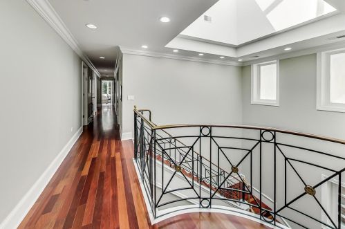 579 Hawthorne Pl, Chicago IL  60657-2922 exterior