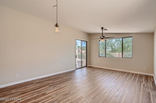 8979 Maxwell Dr, Tucson AZ  85747-5181 exterior