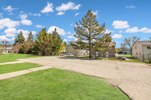 6468 106th St, Milwaukee WI  53224-5109 exterior