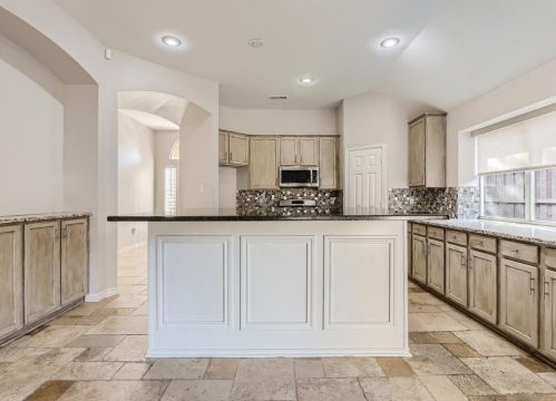 8761 Turnberry Dr, Frisco TX 75034-7865 exterior