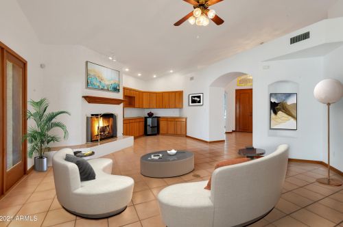 3418 Calaveros Dr, Phoenix AZ  85028-4974 exterior