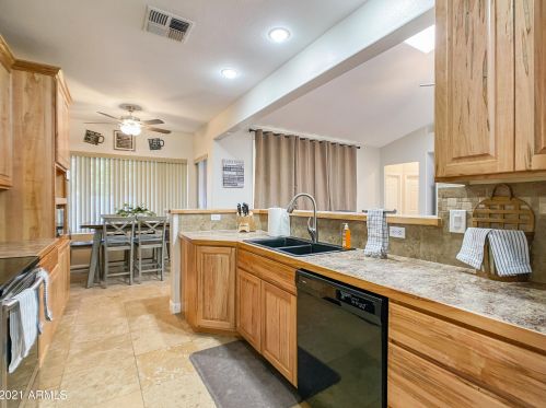 724 Apollo Ct, Chandler AZ 85224-8216 exterior