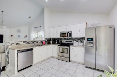 2326 Tullamore Cir, Lithonia GA 30039-7039 exterior