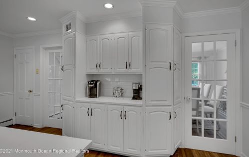 230 Dwight Rd, Middletown NJ 07748-3027 exterior