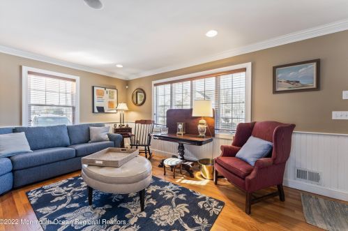 841 Main Ave, Point Pleasant Beach NJ  08742-5355 exterior